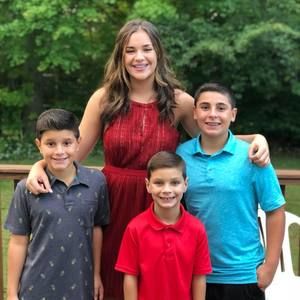 Meet your Posher, Stacy